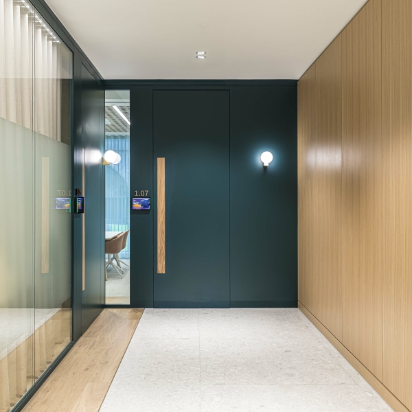 radii aviva 80fenchurchst ldn level1 imagesby samphillipsphoto6of95 v2 fillwzywmcw2mdbd extrewritewyjqcgcilcj3zwjwil0