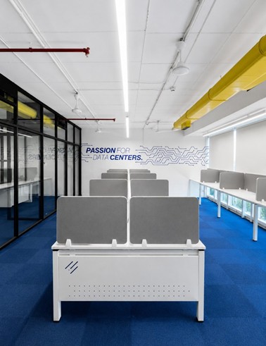 WORKSTATIONS