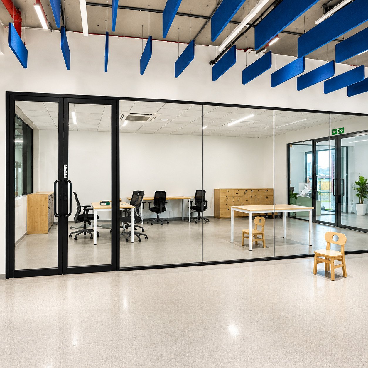 DESQKRAFT GLASS PARTITIONS (124)